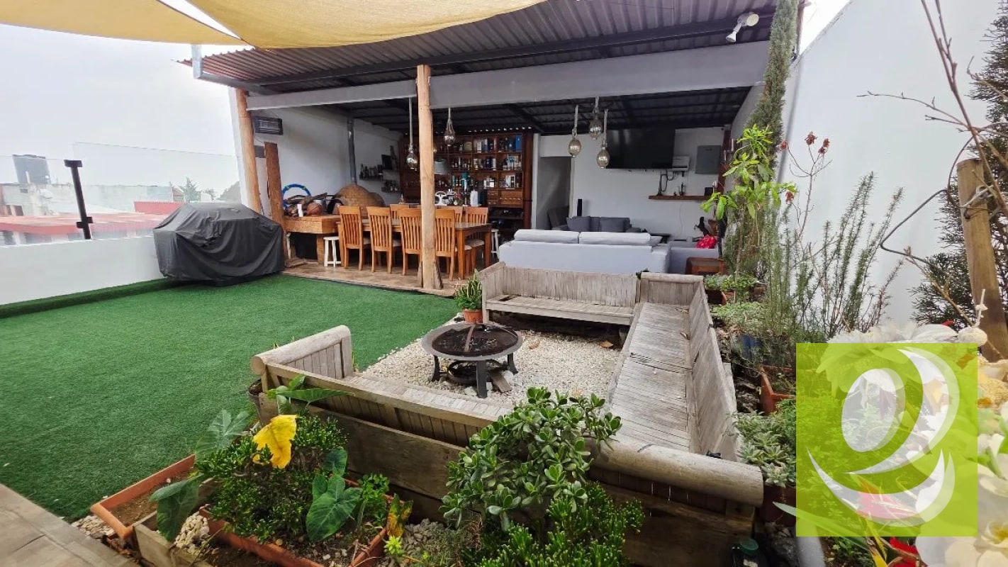 VENDO CASA EN SAN CRISTOBAL SECTOR B4 - 3