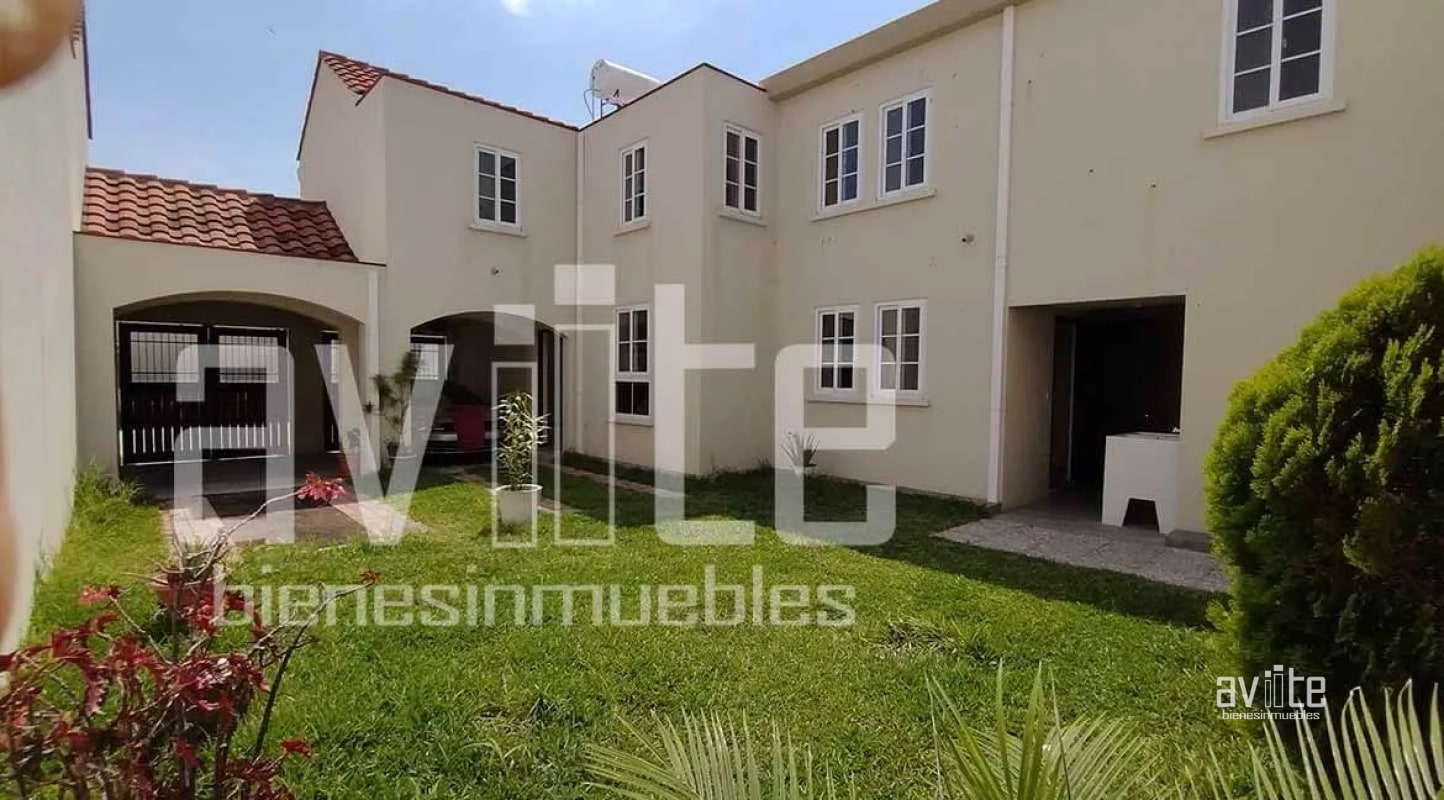 CONDADO NARANJO: Real Navarra, Alameda Norte $$490,000 - 1