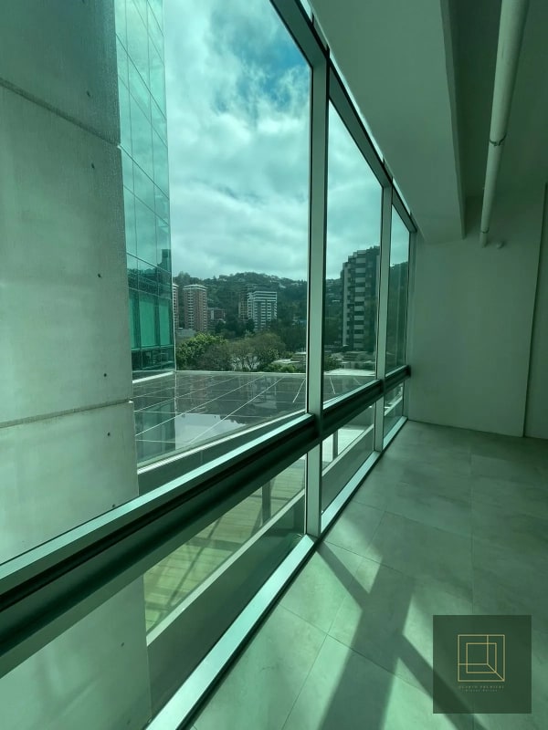 Oficina en renta zona 15 - 3