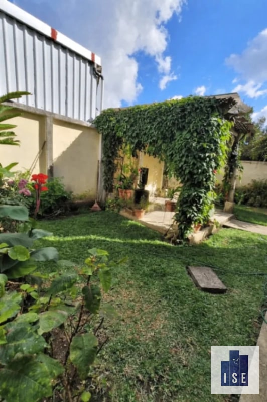 Casa en venta Jardines de Utatlán 2 z.11 - 10