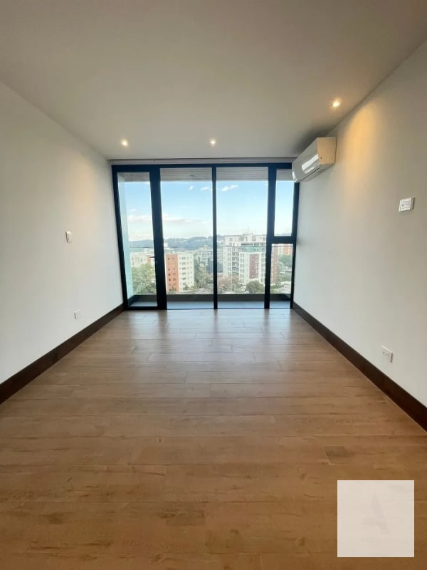 Apartamento para estrenar en nivel alto dentro de Gaura - zona 15 - 4