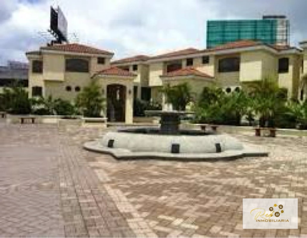 Casa en Venta – Condominio Broken Sound Zona 10 - 1