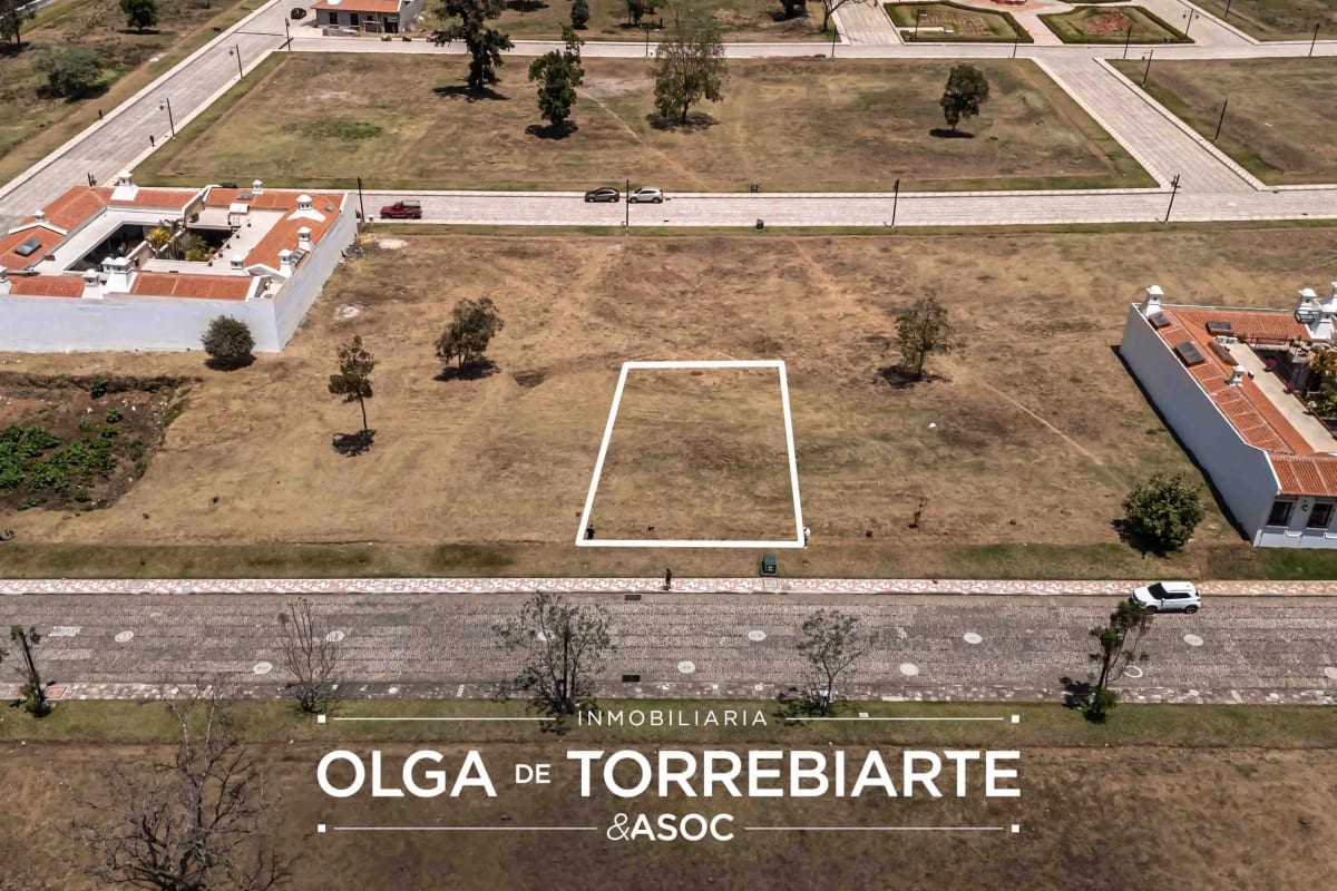 Terreno en Condominio Paseo Antigua — Terreno en Venta en Antigua, Sacatepéquez — foto 3 de 5