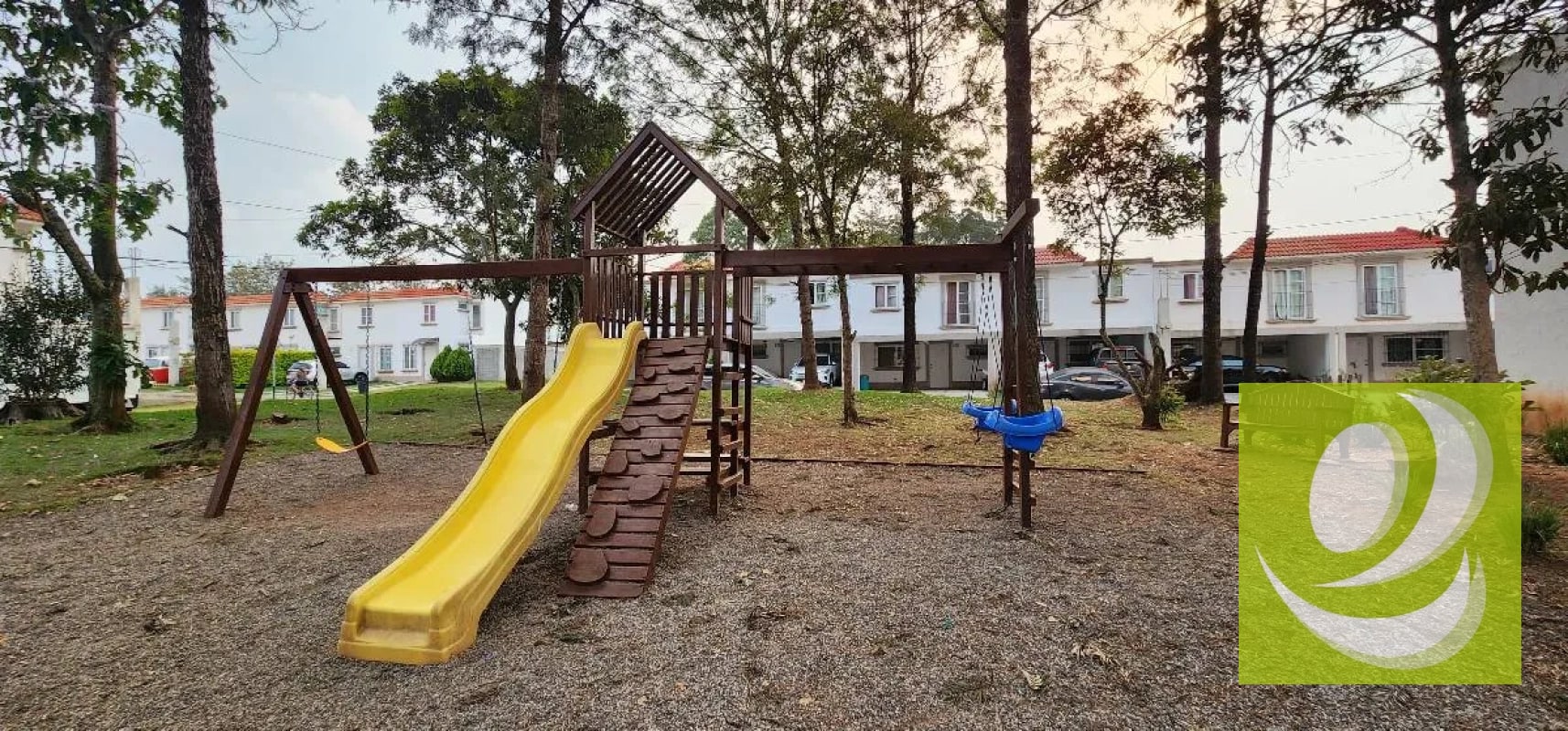 En Venta Casa en Fuentes del Valle Norte 2, zona 18 - 2