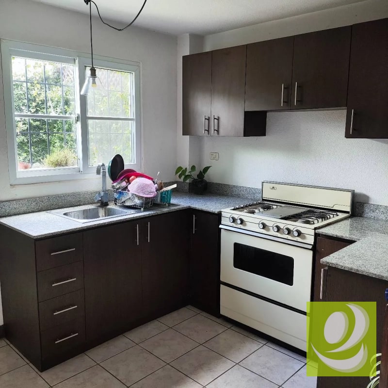 En Venta Casa en Fuentes del Valle Norte 2, zona 18 - 4