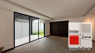 Casa en Molié, con elevador privado+panel solar. US$3,499  Junio 2026 — Casa en Alquiler en Zona 10, Guatemala, Ciudad — miniatura 9 de 16