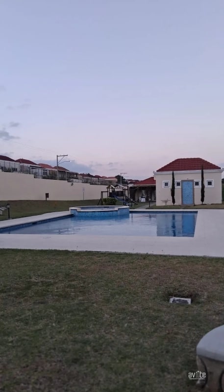 Condado San Nicolas 3.   Casa de 3 niveles en venta Q1,950,000 más impuestos - 13