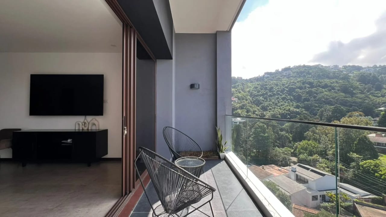 SE VENDE DEPTO CON VISTAS ESPECTACULARES - SAN LÁZARO ZONA 15 — Apartamento en Venta en Zona 15, Guatemala, Ciudad — foto 2 de 4