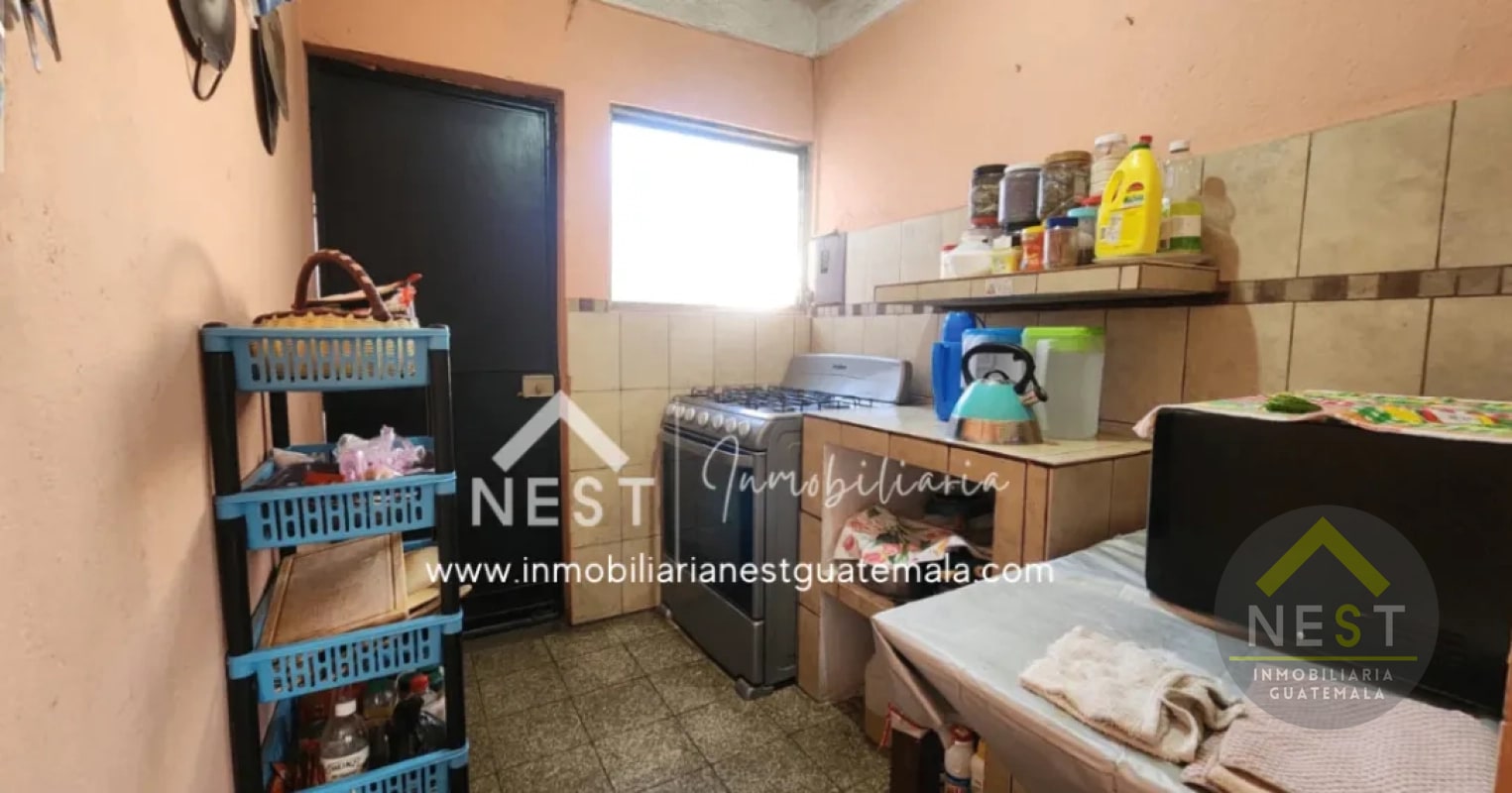 Casa en venta con ingreso adicional (2 apartamentos) | COLONIA EL TESORO - Zona 2 de Mixco - 6