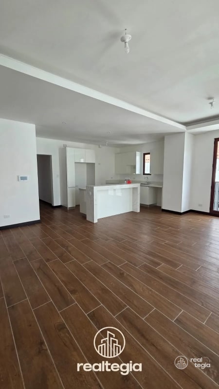 APARTAMENTO LIRIOS DE CAYALÁ ZONA 16 - 1