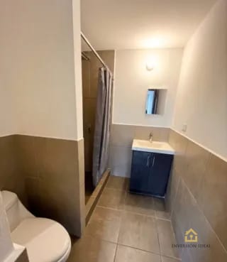 Rento Apartamento Q5,700. 1 HAB. EN EDIFICIO 3-85 CON BALCÓN Y GYM ZONA 15 — Apartamento en Alquiler en Edificio 3-85, Zona 15, Guatemala, Ciudad — miniatura 7 de 10