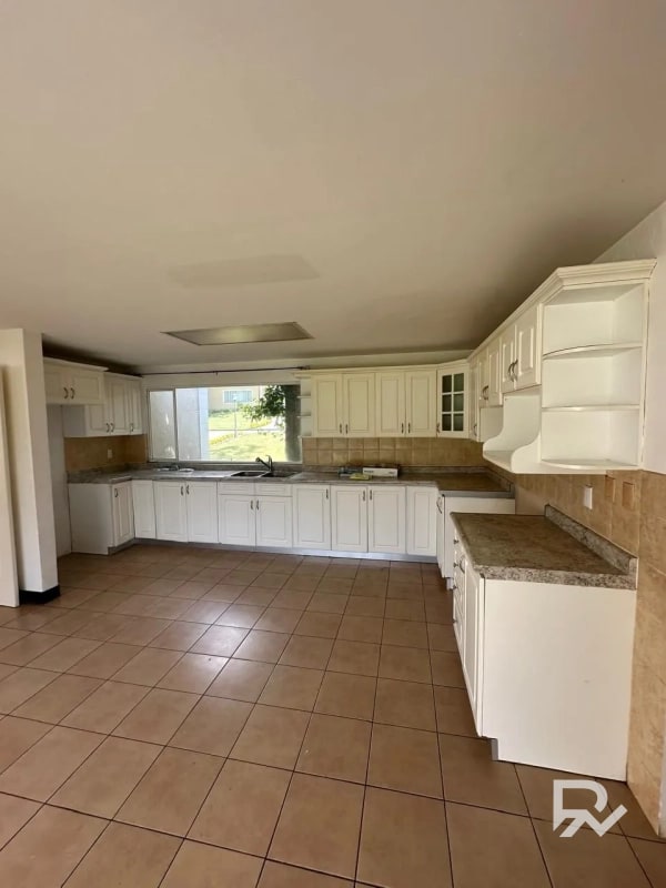 Alquilo casa de 1 nivel en Condominio Casa y Campo CAES - 8