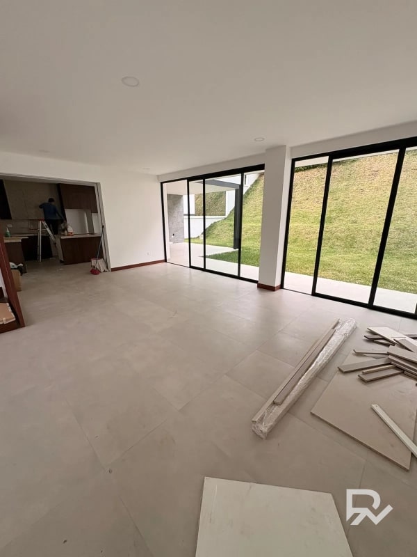 Venta de casa en Sauces del Pulte zona 16 - 10