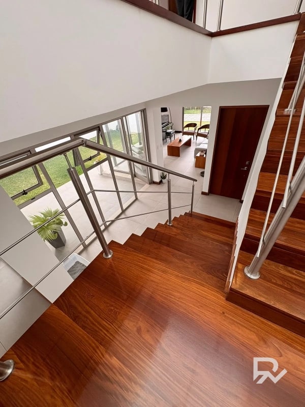 Casa en venta en San José Pinula con diseño Moderno - 14