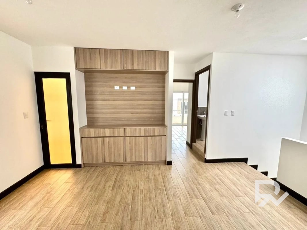 Linda casa en venta para estrenar en Bosques de Santa Elena. - 2