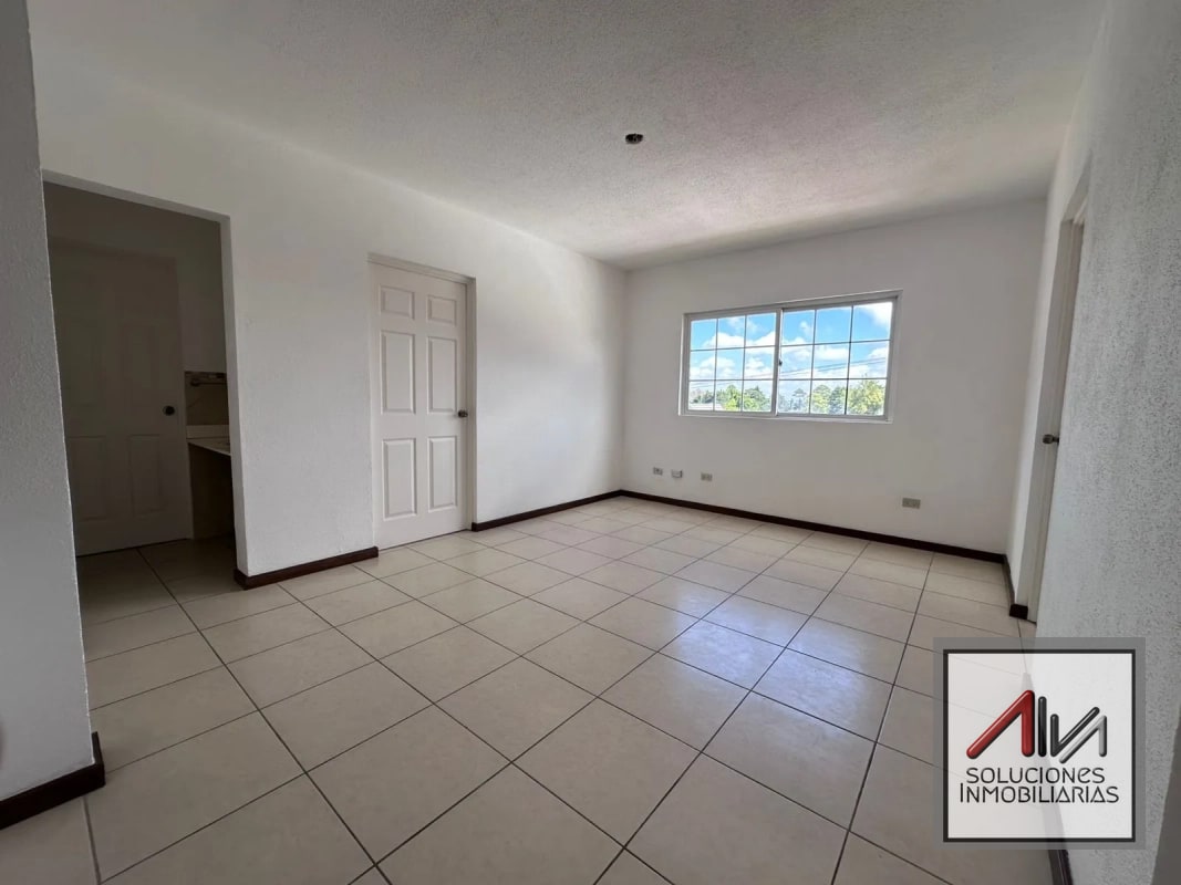 CASA EN VENTA SANTA CATARINA PINULA, LOS CEREZOS KM 18.5 CARRETERA A EL SALVADOR - 11