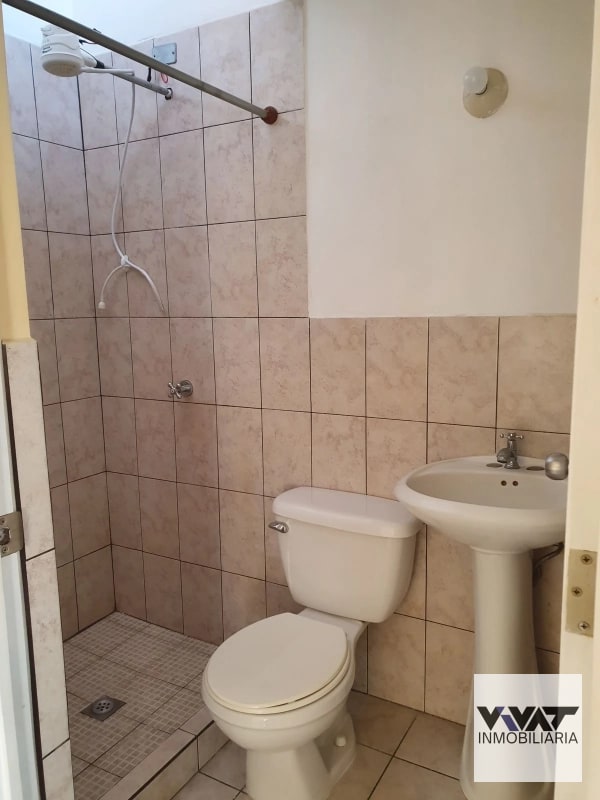 Casa en renta en Condominio Villas Calá, zona 10 de Santa Catarina Pinula - 17