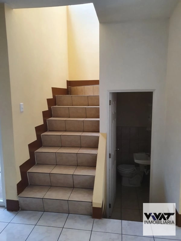 Casa en renta en Condominio Villas Calá, zona 10 de Santa Catarina Pinula - 12
