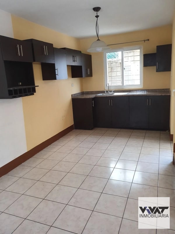 Casa en renta en Condominio Villas Calá, zona 10 de Santa Catarina Pinula - 7