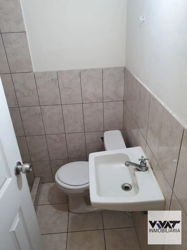 Casa en renta en Condominio Villas Calá,  zona 10 de Santa Catarina Pinula - 5