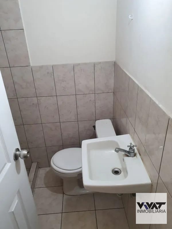 Casa en renta en Condominio Villas Calá,  zona 10 de Santa Catarina Pinula — Casa en Alquiler en Villas Cala, Santa Catarina Pinula, Guatemala, Ciudad — foto 5 de 17
