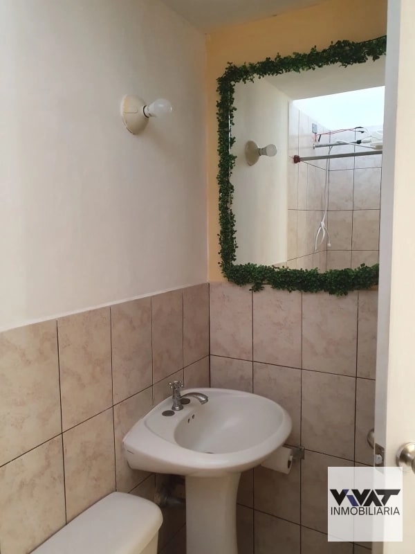 Casa en renta en Condominio Villas Calá,  zona 10 de Santa Catarina Pinula - 2