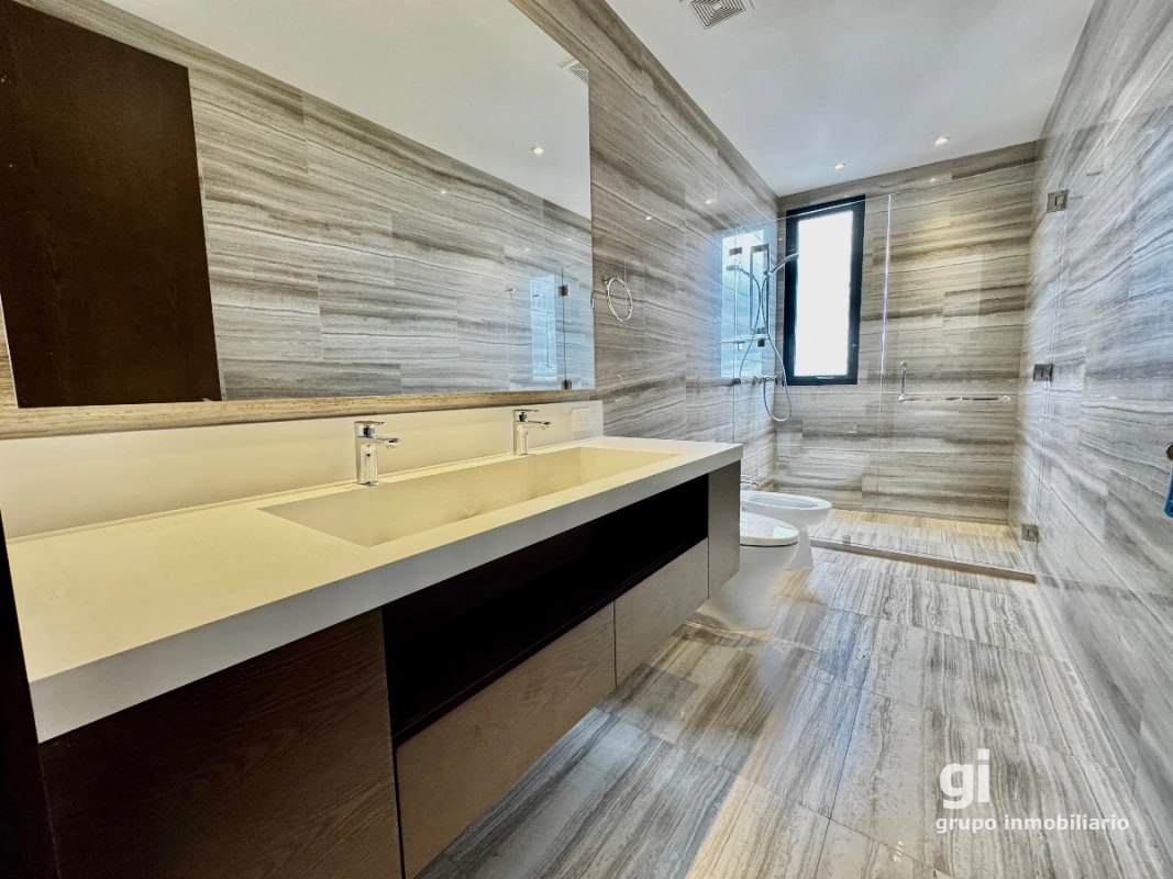 Donde la ubicación, el proyecto y la altura coinciden en lo excepcional. Apartamento en venta - 10