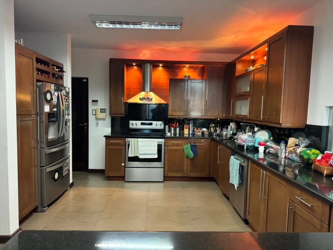 Exclusiva CASA  en ALQUILER en El Socorro CAES, Km 12.7! — Casa en Alquiler en El Socorro, Carretera a El Salvador, Guatemala, Ciudad — foto 9 de 13