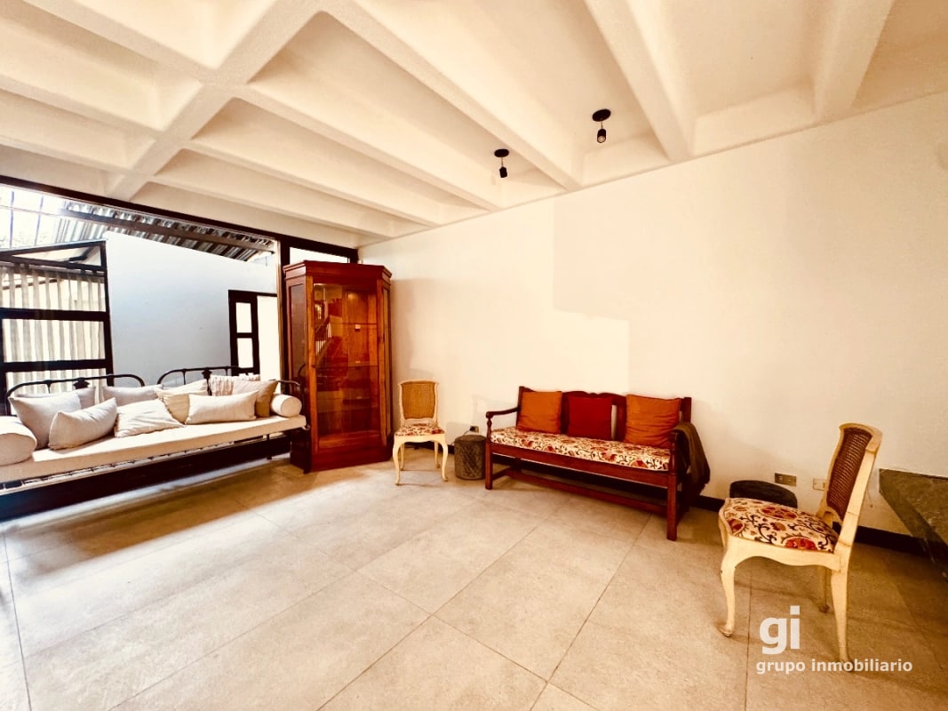 Casa en Venta en Zona 10 - Sector Céntrico y Tranquilo - 3
