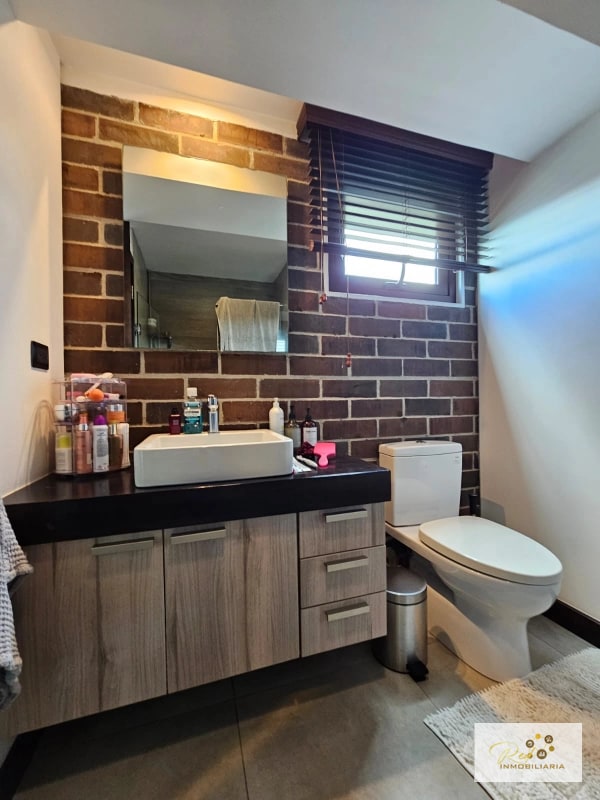 RENTA APARTAMENTO EN EDIFICO VIU CAYALÀ – ZONA 16 - 4