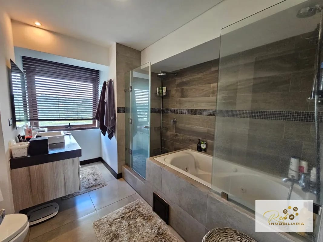 RENTA APARTAMENTO EN EDIFICO VIU CAYALÀ – ZONA 16 — Apartamento en Alquiler en Zona 16, Guatemala, Ciudad — foto 3 de 13
