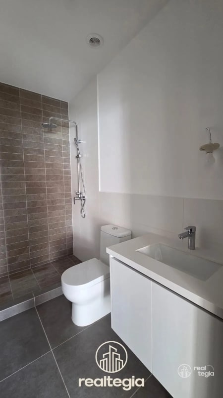 APARTAMENTO EN LIRIOS DE CAYALÁ ZONA 16 - 3