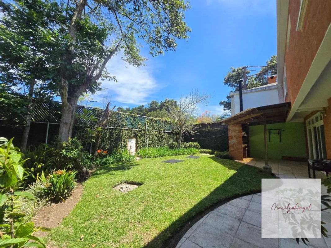 CASA EN VENTA RESIDENCIAL SAN ANTONIO.  CARRETERA A EL SALVADOR - 4