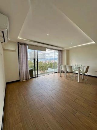 Venta de Apartamento en zona 15 VHI Torre Praga — Apartamento en Venta en Zona 15, Guatemala, Ciudad — miniatura 1 de 12