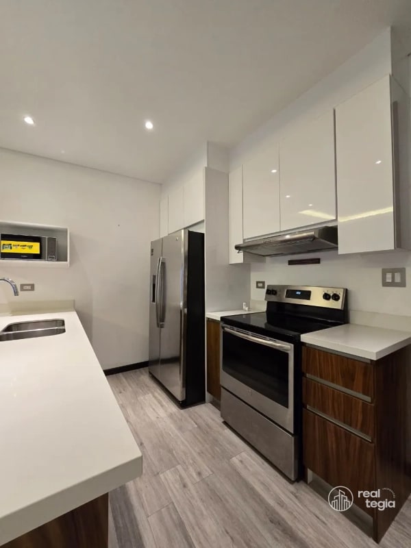 APARTAMENTO EN LIRIOS DE CAYALÁ ZONA 16 - 16