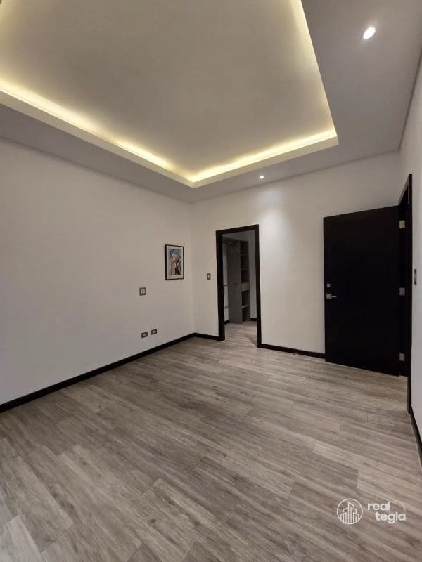 APARTAMENTO EN LIRIOS DE CAYALÁ ZONA 16 - 11