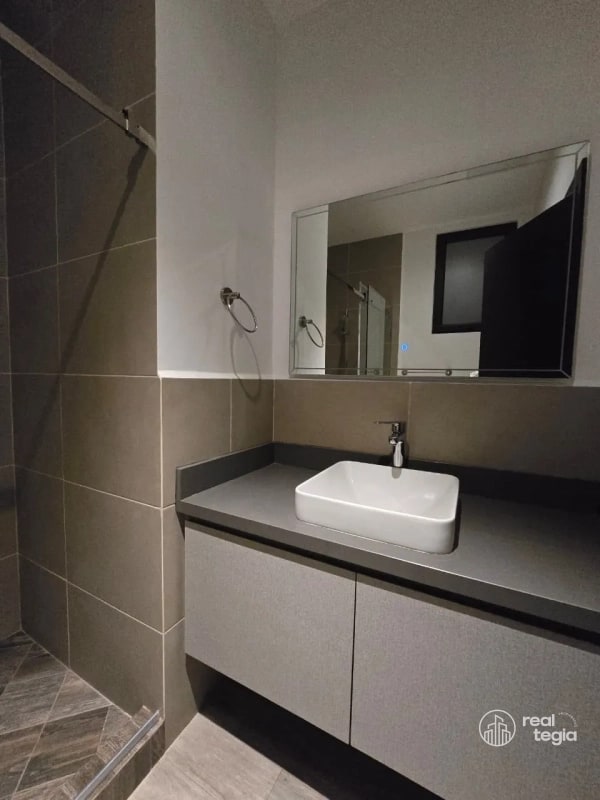 APARTAMENTO EN LIRIOS DE CAYALÁ ZONA 16 - 3