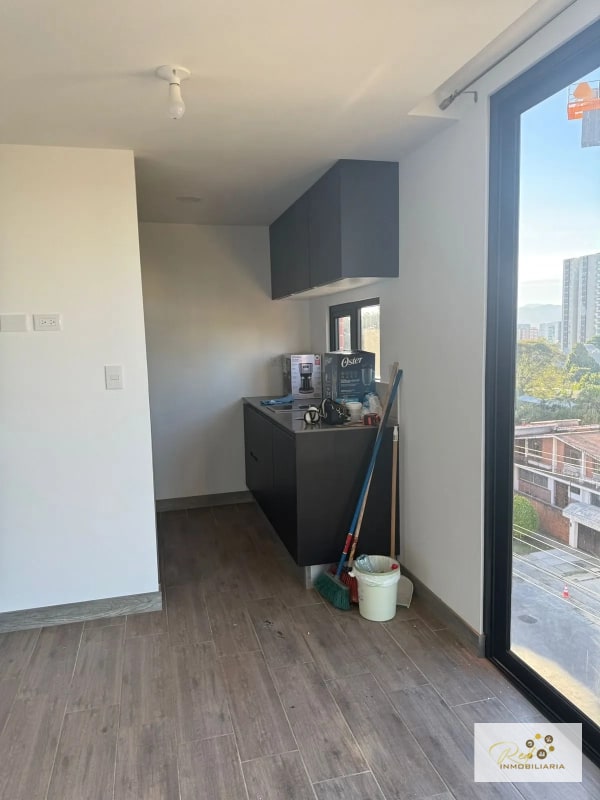 🏢 Renta de Apartamento en Edificio Nuevo Kintea – Zona 15 - 11