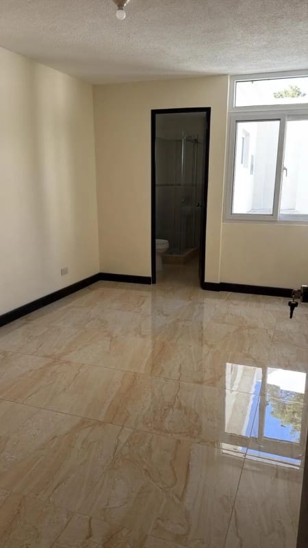 VENTA CASA GRANAI I — Casa en Venta en Granai &amp; Townson, Zona 11, Guatemala, Ciudad — foto 11 de 16