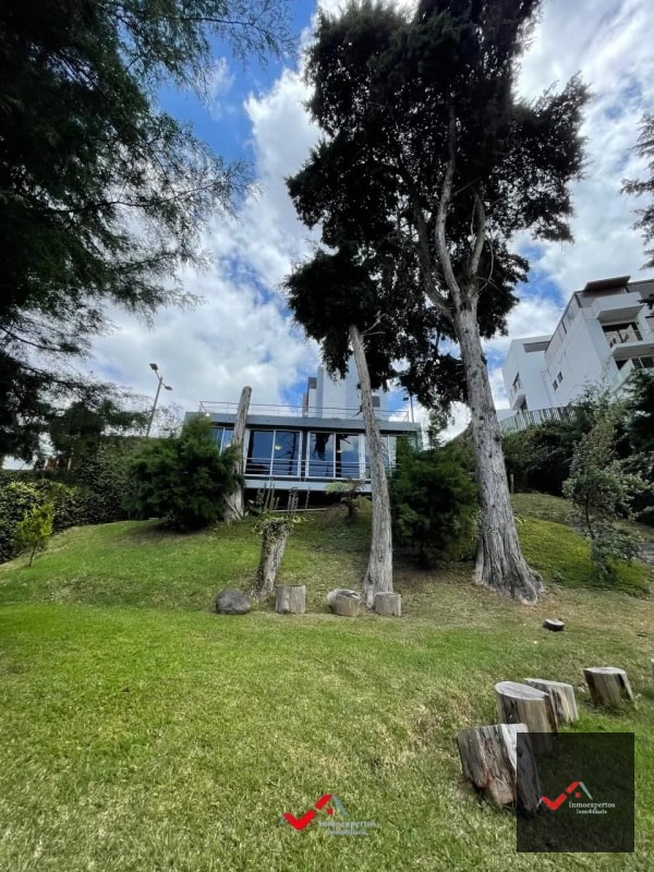 Apartamento amueblado en Renta Zona 16 - 14