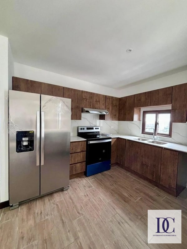📍 APARTAMENTO EN ALQUILER – MARQUÉS DE OAKLAND | ZONA 10, DIAGONAL 6 - 12
