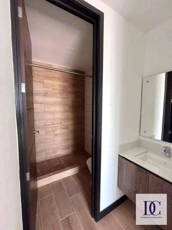 đ APARTAMENTO EN ALQUILER â MARQUĂS DE OAKLAND | ZONA 10, DIAGONAL 6 - 6