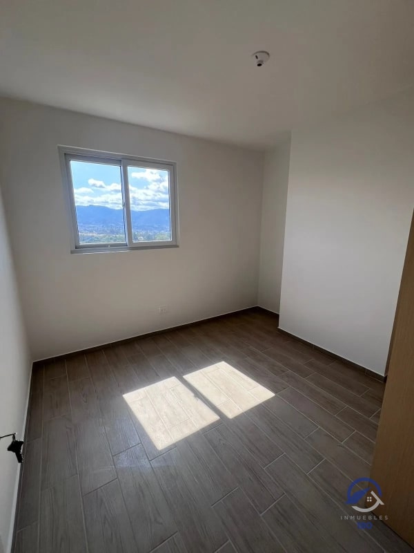 Apartamento en renta o venta en Andares Doce, Avenida Petapa, zona 12 - 11