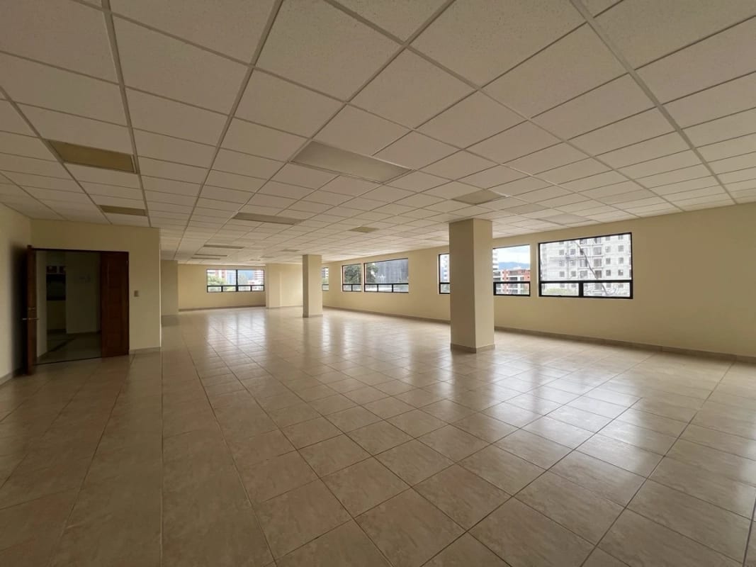 CONDESA II / OFICINA EN RENTA EN ZONA 13 — Oficina en Alquiler en Zona 13, Guatemala, Ciudad — foto 2 de 4