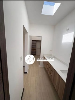 Linda Casa en Venta en Fraijanes — Casa en Venta en Fraijanes, Carretera a El Salvador, Guatemala, Ciudad — miniatura 4 de 7