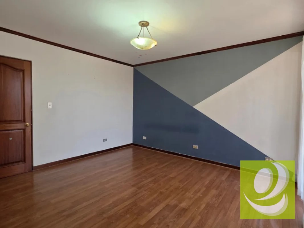Apartamento en Venta en Castellar zona 10 cdad - 7