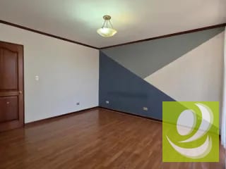 Apartamento en Venta en Castellar zona 10 cdad — Apartamento en Venta en Zona 10, Guatemala, Ciudad — miniatura 7 de 13