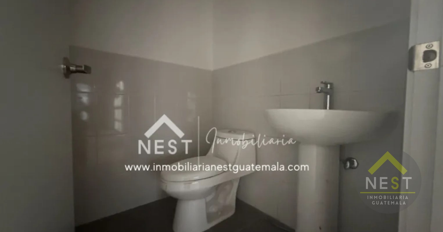 Oficina de 55m² en Renta | Edificio ASCEND - Zona 9 - 13