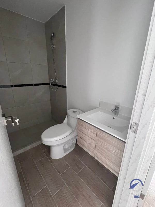 Apartamento en renta o venta en Andares Doce, Avenida Petapa, zona 12 - 9