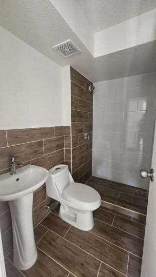 Apartamento en ALQUILER en El Frutal, Villa Nueva — Apartamento en Alquiler en Villa Nueva, Guatemala, Ciudad — miniatura 6 de 10